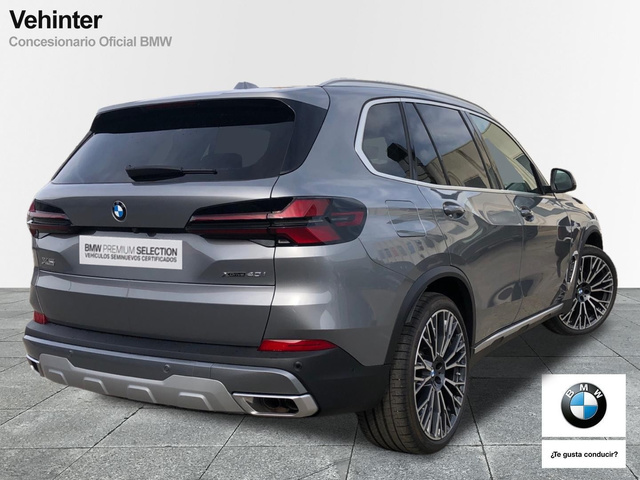BMW X5 xDrive40i color Gris. Año 2025. 280KW(381CV). Gasolina. En concesionario Vehinter Getafe de Madrid