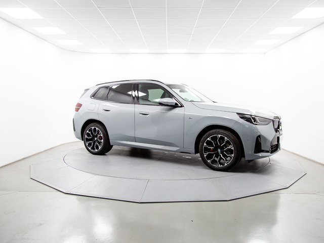 BMW X3 xDrive20d color Gris. Año 2024. 145KW(197CV). Diésel. En concesionario Móvil Begar Alicante de Alicante