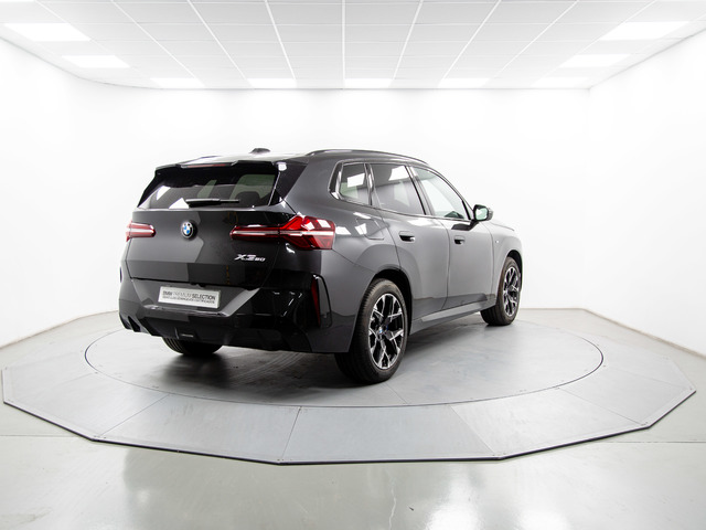 BMW X3 xDrive20i color Gris. Año 2024. 153KW(208CV). Gasolina. En concesionario Móvil Begar Alicante de Alicante