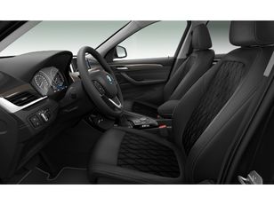 Fotos de BMW X1 xDrive25e color Negro. Año 2022. 162KW(220CV). Híbrido Electro/Gasolina. En concesionario San Rafael Motor LUCENA, S.L. de Córdoba