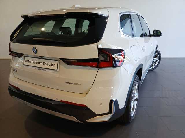 BMW X1 sDrive18d color Blanco. Año 2025. 110KW(150CV). Diésel. En concesionario Adler Motor S.L. TOLEDO de Toledo