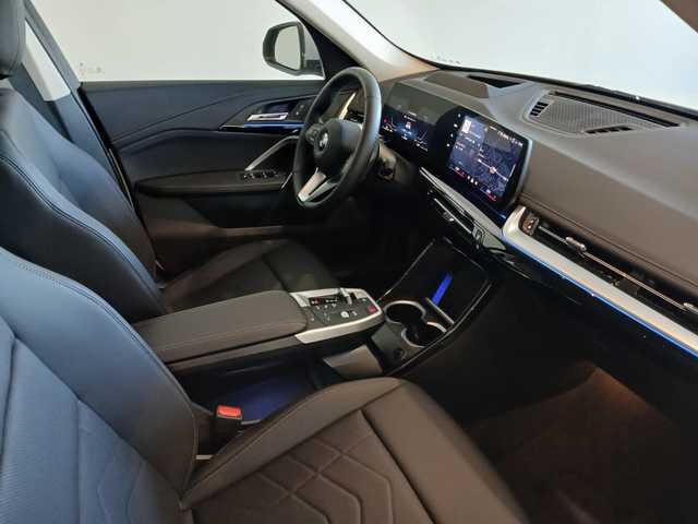 BMW X1 sDrive18d color Blanco. Año 2025. 110KW(150CV). Diésel. En concesionario Adler Motor S.L. TOLEDO de Toledo