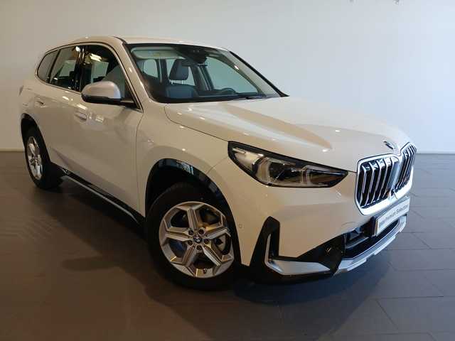 BMW X1 sDrive18d color Blanco. Año 2025. 110KW(150CV). Diésel. En concesionario Adler Motor S.L. TOLEDO de Toledo