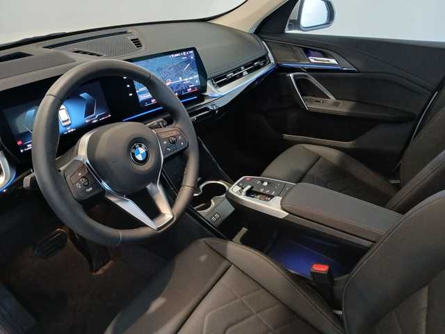 BMW X1 sDrive18d color Blanco. Año 2025. 110KW(150CV). Diésel. En concesionario Adler Motor S.L. TOLEDO de Toledo