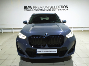 Fotos de BMW iX1 xDrive30 color Gris. Año 2023. 230KW(313CV). Eléctrico. En concesionario Hispamovil Elche de Alicante