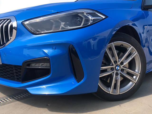 BMW Serie 1 118d color Azul. Año 2021. 110KW(150CV). Diésel. En concesionario Vehinter Alcorcón de Madrid