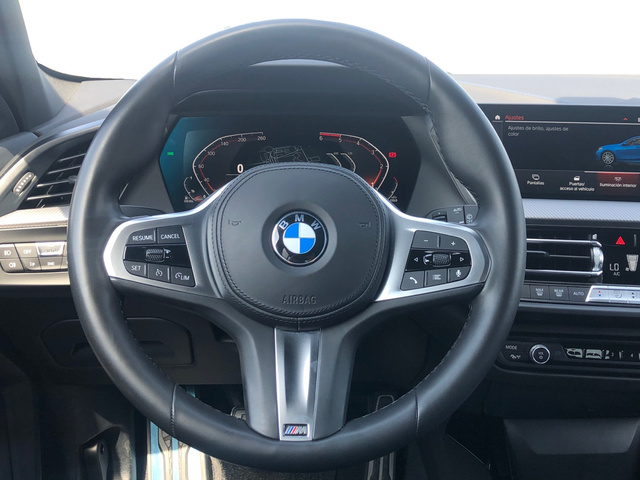 BMW Serie 1 118d color Azul. Año 2021. 110KW(150CV). Diésel. En concesionario Vehinter Alcorcón de Madrid
