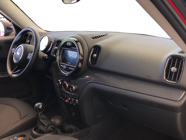 fotoG 7 del MINI MINI Countryman Cooper 100 kW (136 CV) 136cv Gasolina del 2019 en Madrid