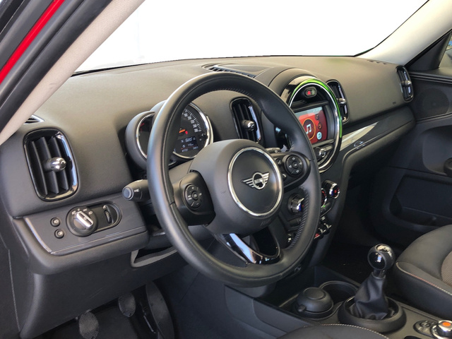 fotoG 12 del MINI MINI Countryman Cooper 100 kW (136 CV) 136cv Gasolina del 2019 en Madrid