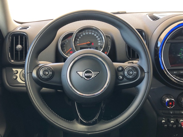 fotoG 13 del MINI MINI Countryman Cooper 100 kW (136 CV) 136cv Gasolina del 2019 en Madrid