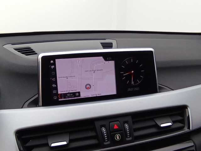 BMW X1 sDrive18d color Gris. Año 2022. 110KW(150CV). Diésel. En concesionario Augusta Aragon S.A. de Zaragoza