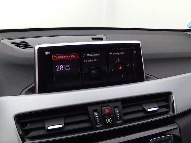 BMW X1 sDrive18d color Gris. Año 2022. 110KW(150CV). Diésel. En concesionario Augusta Aragon S.A. de Zaragoza