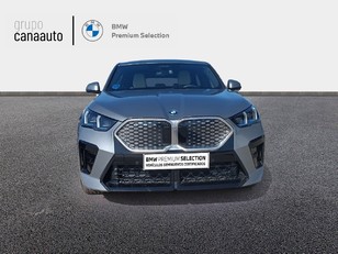 Fotos de BMW iX2 eDrive20 color Gris. Año 2024. 150KW(204CV). Eléctrico. En concesionario TACO de Sta. C. Tenerife