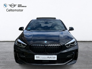 Fotos de BMW Serie 1 118d color Negro. Año 2024. 110KW(150CV). Diésel. En concesionario Celtamotor Vigo de Pontevedra