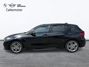 Fotos de BMW Serie 1 118d color Negro. Año 2024. 110KW(150CV). Diésel. En concesionario Celtamotor Vigo de Pontevedra