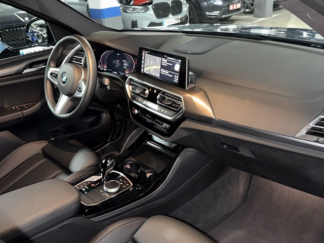 BMW X4 xDrive20d color Azul. Año 2025. 140KW(190CV). Diésel. En concesionario BYmyCAR Madrid - Algete de Madrid