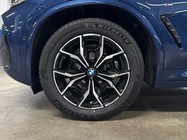 BMW X4 xDrive20d color Azul. Año 2025. 140KW(190CV). Diésel. En concesionario BYmyCAR Madrid - Algete de Madrid