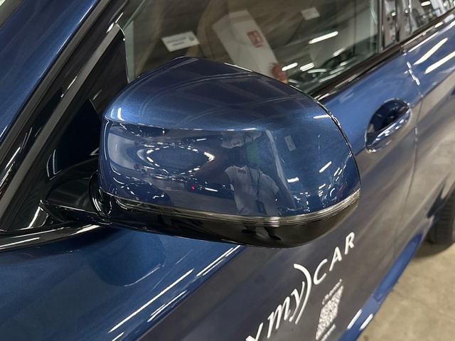 BMW X4 xDrive20d color Azul. Año 2025. 140KW(190CV). Diésel. En concesionario BYmyCAR Madrid - Algete de Madrid