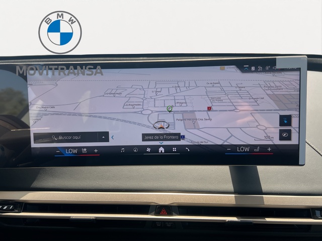 Foto 12 BMW iX xDrive45 300 kW (408 CV)