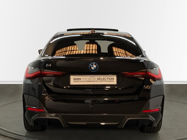 BMW i4 eDrive40 color Negro. Año 2022. 250KW(340CV). Eléctrico. En concesionario Proa Premium Palma de Illes Balears