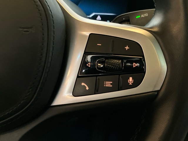 BMW i4 eDrive40 color Negro. Año 2022. 250KW(340CV). Eléctrico. En concesionario Proa Premium Palma de Illes Balears