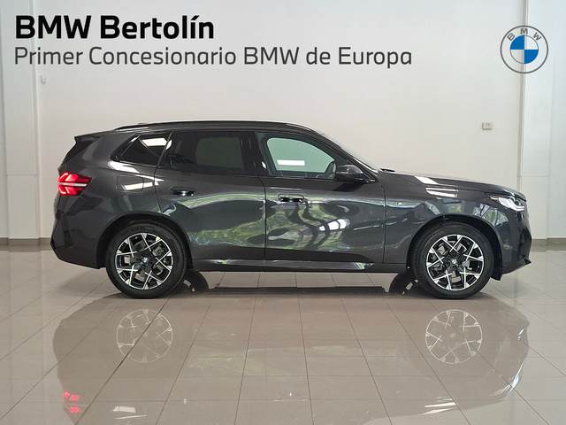 BMW X3 xDrive20d color Gris. Año 2024. 145KW(197CV). Diésel. En concesionario Automoviles Bertolin S.L. de Valencia