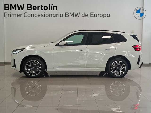 BMW X3 xDrive20d color Blanco. Año 2024. 145KW(197CV). Diésel. En concesionario Automoviles Bertolin S.L. de Valencia