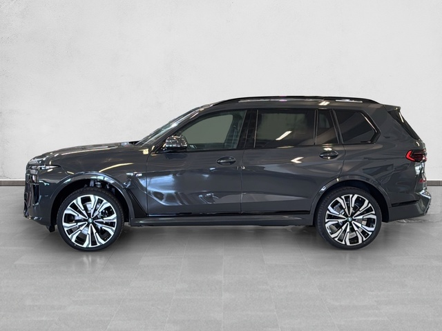 BMW X7 xDrive40d color Gris. Año 2025. 259KW(352CV). Diésel. En concesionario Enekuri Motor de Vizcaya