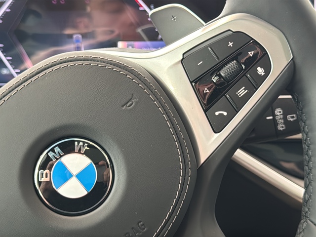 BMW X7 xDrive40d color Gris. Año 2025. 259KW(352CV). Diésel. En concesionario Enekuri Motor de Vizcaya