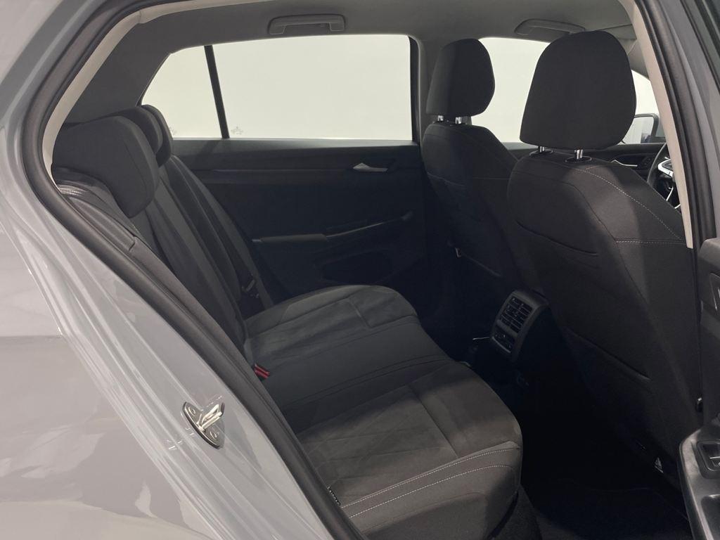 Volkswagen Golf 1.5 eTSI - 6