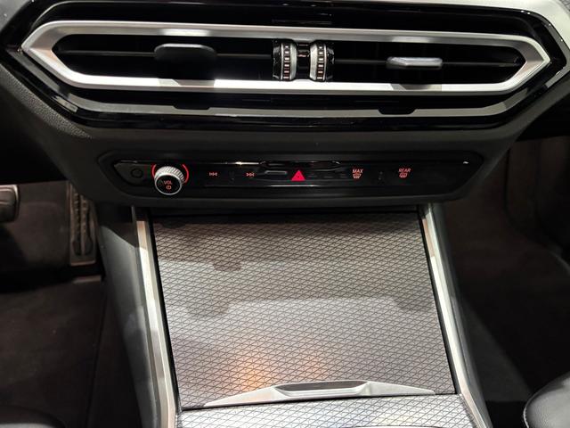 BMW Serie 3 318d color Blanco. Año 2024. 110KW(150CV). Híbrido Electro/Diesel. En concesionario Automotor Costa, S.L.U. de Almería