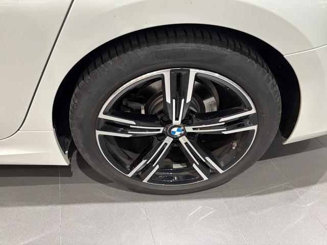 BMW Serie 3 318d color Blanco. Año 2024. 110KW(150CV). Híbrido Electro/Diesel. En concesionario Automotor Costa, S.L.U. de Almería