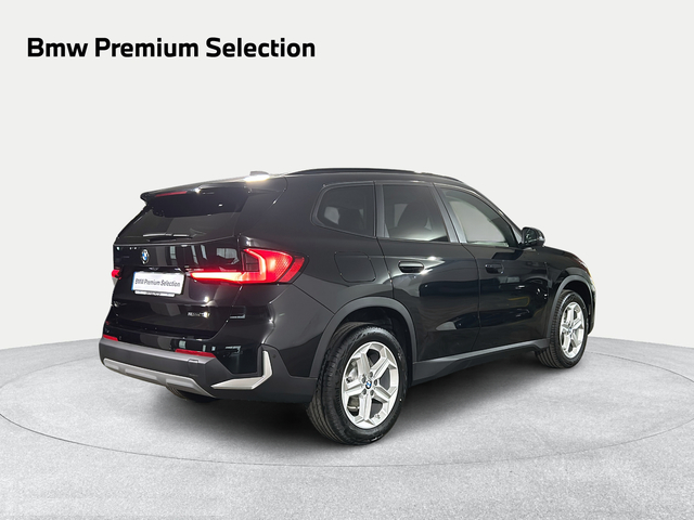 BMW X1 sDrive18i color Negro. Año 2025. 100KW(136CV). Gasolina. En concesionario San Pablo Motor | Su Eminencia de Sevilla