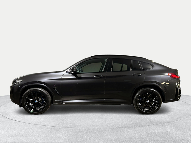 BMW X4 M40i color Gris. Año 2024. 265KW(360CV). Gasolina. En concesionario San Pablo Motor | Su Eminencia de Sevilla
