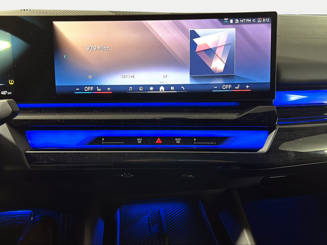 BMW i5 eDrive40 color Gris. Año 2025. 250KW(340CV). Eléctrico. En concesionario San Pablo Motor | Su Eminencia de Sevilla