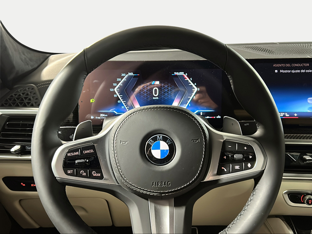 BMW X6 xDrive30d color Azul. Año 2025. 210KW(286CV). Diésel. En concesionario San Pablo Motor | Su Eminencia de Sevilla