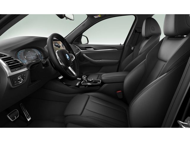 BMW X3 xDrive30e color Negro. Año 2022. 215KW(292CV). Híbrido Electro/Gasolina. En concesionario Ceres Motor S.L. de Cáceres