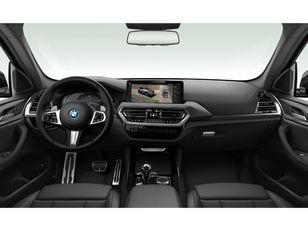 Fotos de BMW X3 xDrive30e color Negro. Año 2022. 215KW(292CV). Híbrido Electro/Gasolina. En concesionario Ceres Motor S.L. de Cáceres