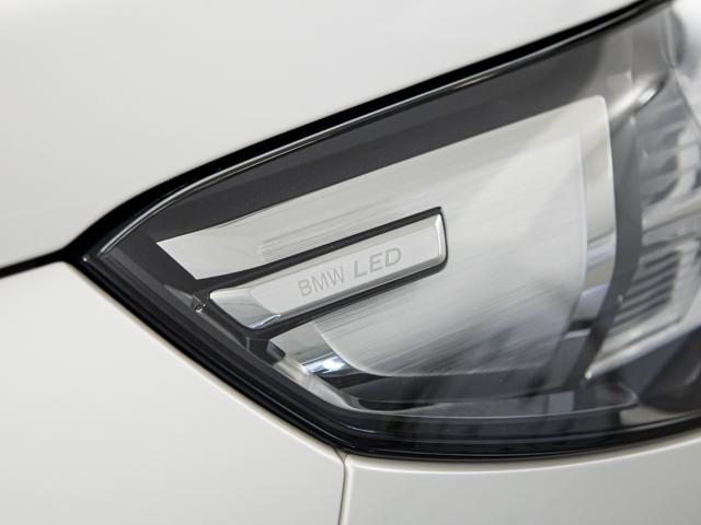 BMW X1 sDrive18d color Blanco. Año 2023. 110KW(150CV). Diésel. En concesionario BMW Fuenteolid Valladolid de Valladolid