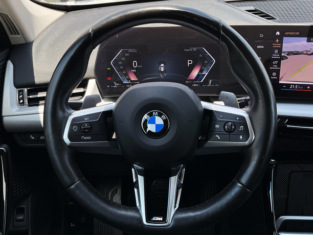 BMW X1 sDrive18i color Blanco. Año 2023. 100KW(136CV). Gasolina. En concesionario CARTAGENA PREMIUM S.L. de Murcia