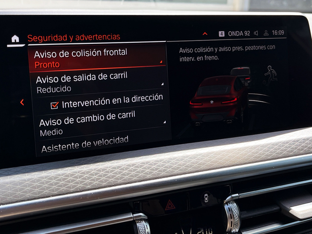 BMW X4 xDrive20d color Rojo. Año 2024. 140KW(190CV). Diésel. En concesionario Murcia Premium S.L. AV DEL ROCIO de Murcia