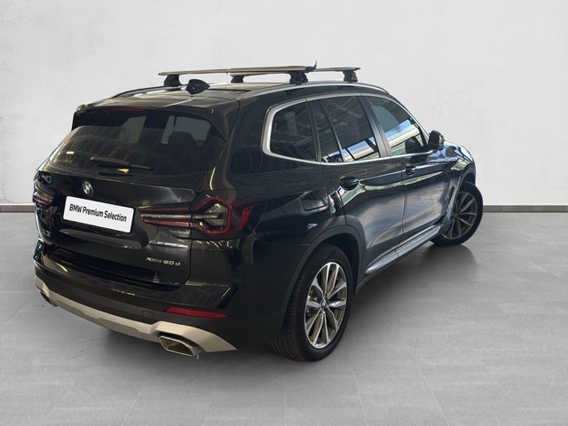 BMW X3 xDrive20d color Negro. Año 2022. 140KW(190CV). Diésel. En concesionario Enekuri Motor de Vizcaya