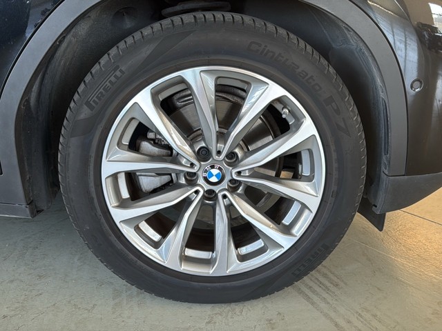 BMW X3 xDrive20d color Negro. Año 2022. 140KW(190CV). Diésel. En concesionario Enekuri Motor de Vizcaya