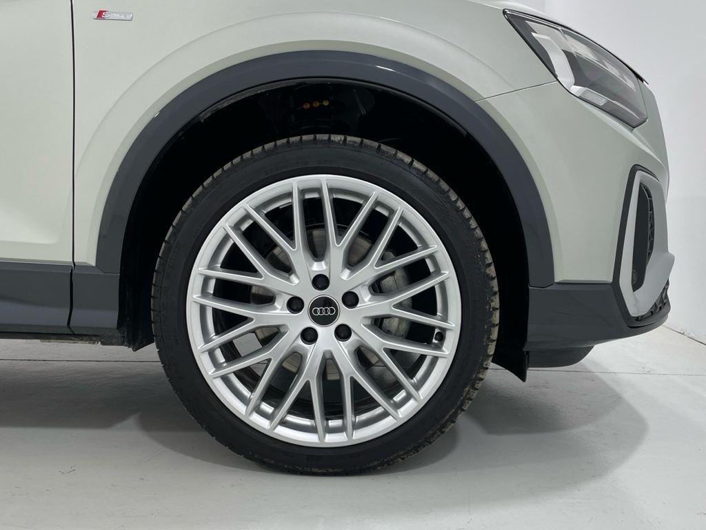 Audi Q2 30 TDI - 16