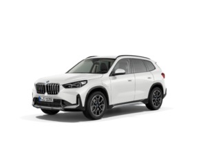 Fotos de BMW X1 xDrive30e color Blanco. Año 2024. 240KW(326CV). Híbrido Electro/Gasolina. En concesionario Motri Motor Jaén de Jaén