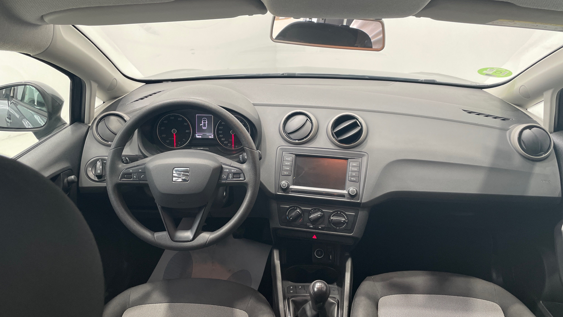 SEAT Ibiza 1.0 - 7