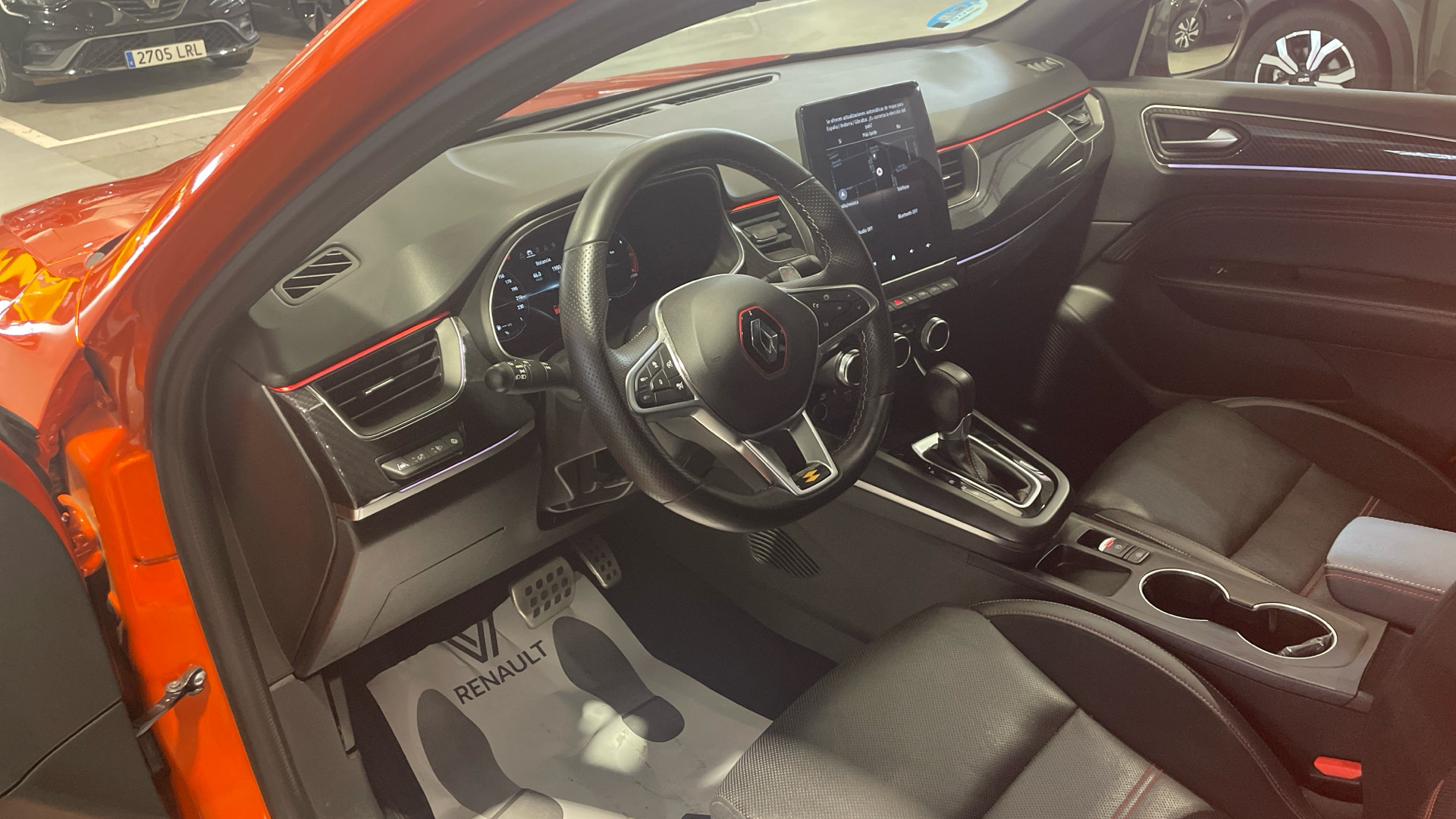 Renault Arkana TCe 140 Microhíbrido - 8