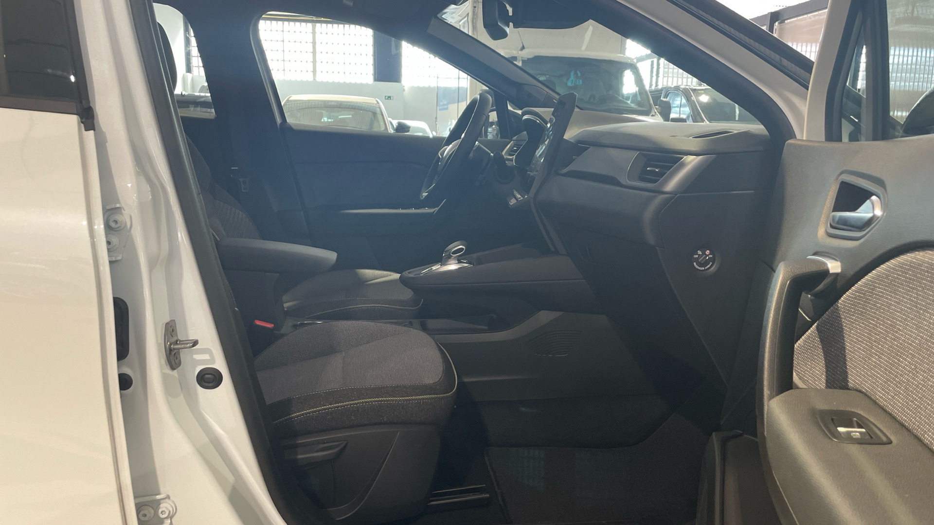 Renault Captur E-Tech Híbrido - 13
