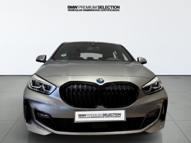 BMW Serie 1 118i color Gris. Año 2024. 103KW(140CV). Gasolina. En concesionario Automotor Costa, S.L.U. de Almería
