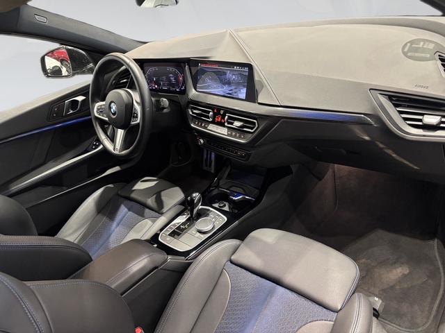 BMW Serie 1 118i color Gris. Año 2024. 103KW(140CV). Gasolina. En concesionario Automotor Costa, S.L.U. de Almería